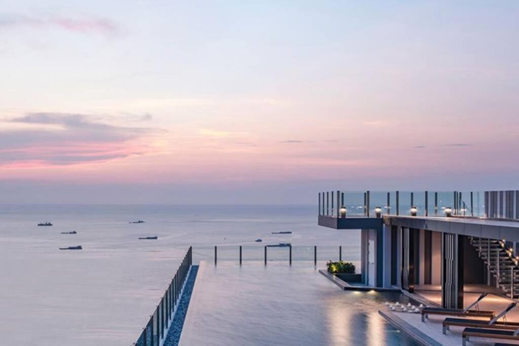 The Base Condo Center Of Pattaya Rooftop Swimming Pool Εξωτερικό φωτογραφία