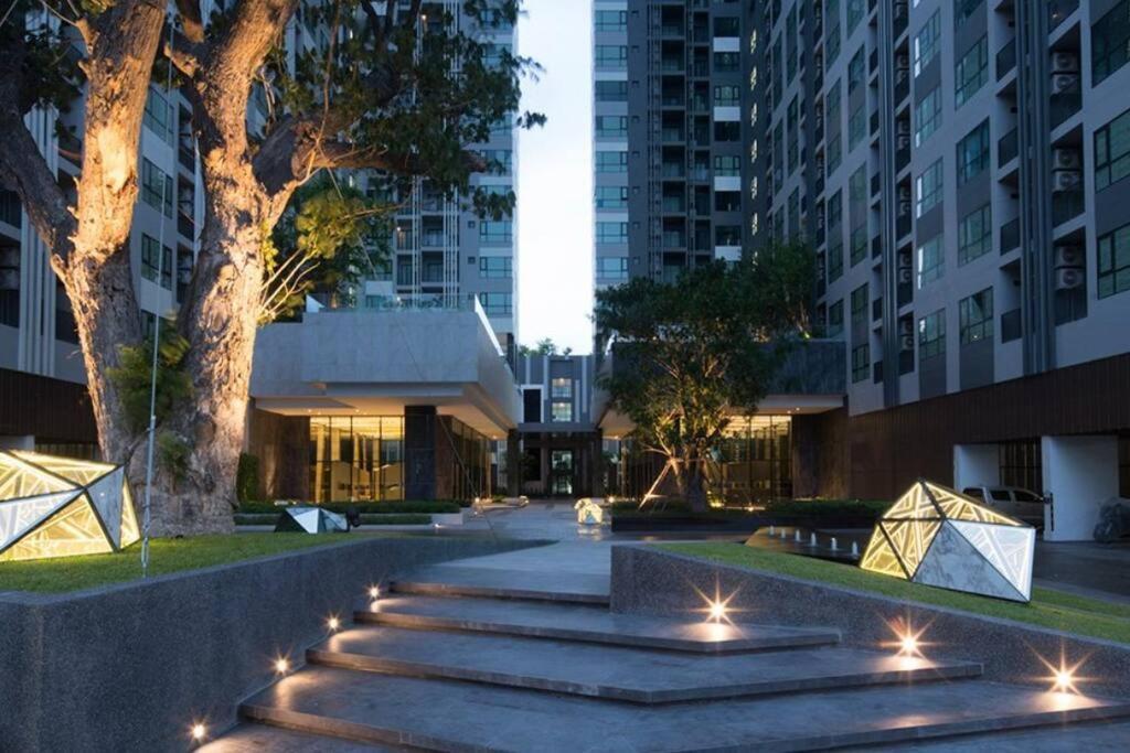 The Base Condo Center Of Pattaya Rooftop Swimming Pool Εξωτερικό φωτογραφία