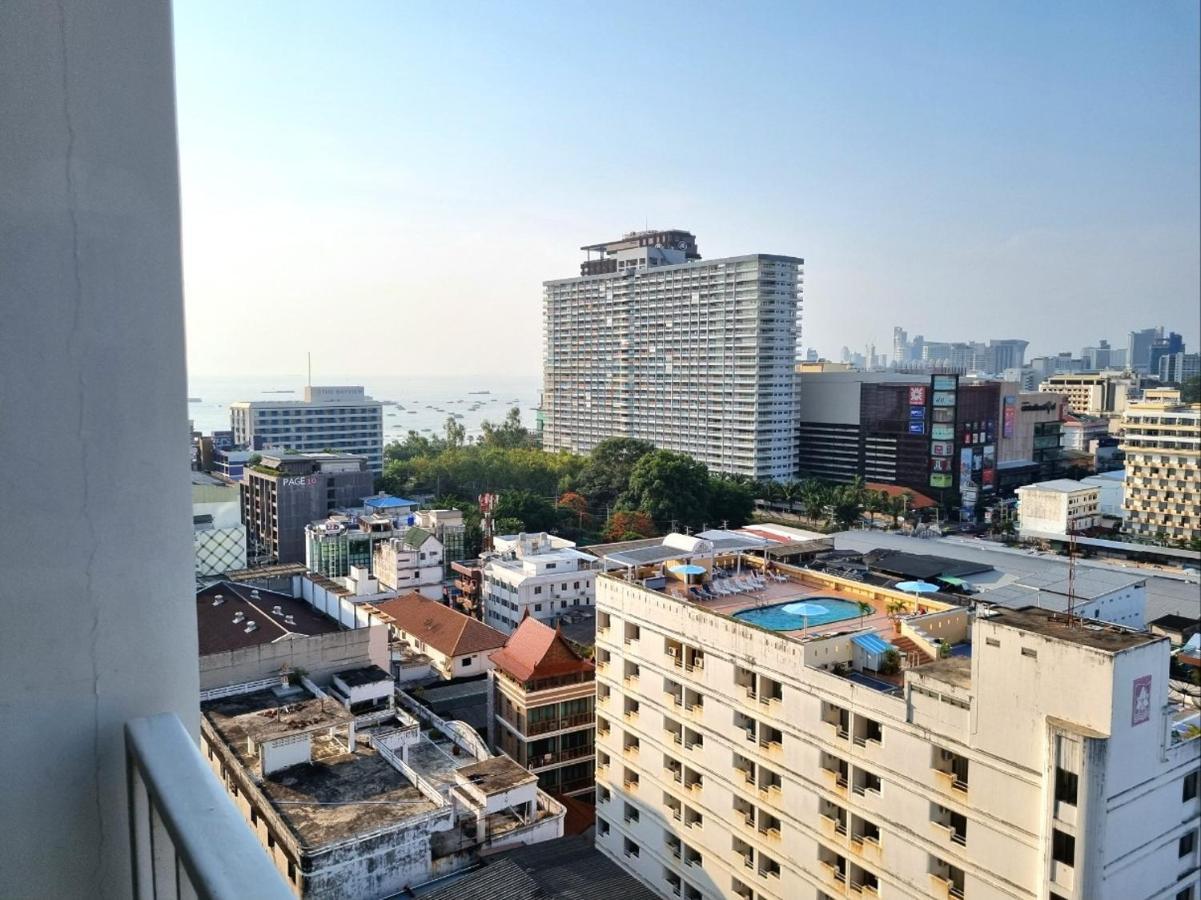 The Base Condo Center Of Pattaya Rooftop Swimming Pool Εξωτερικό φωτογραφία