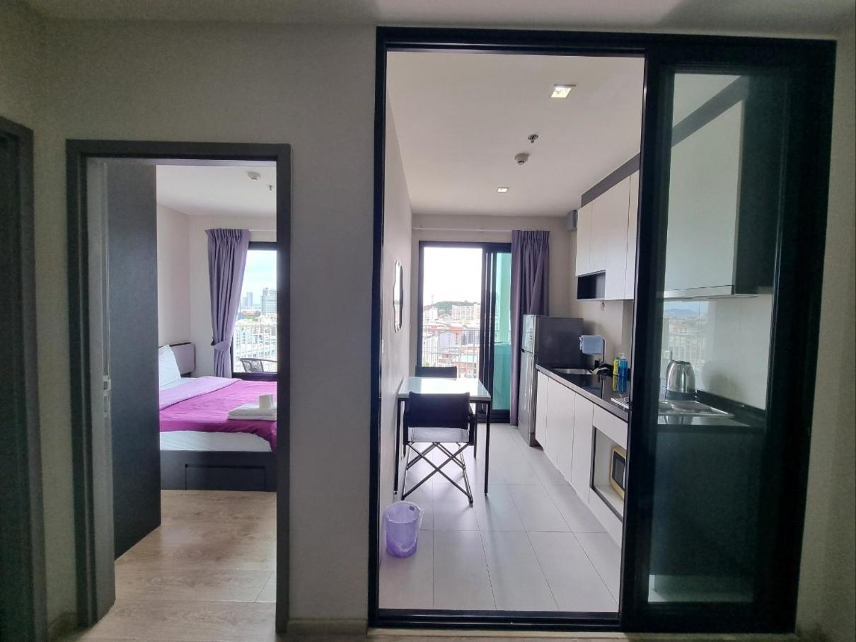The Base Condo Center Of Pattaya Rooftop Swimming Pool Εξωτερικό φωτογραφία