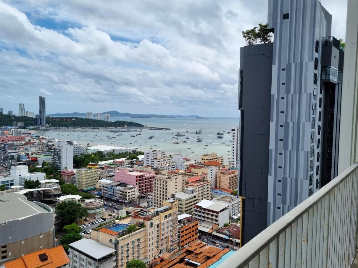 The Base Condo Center Of Pattaya Rooftop Swimming Pool Εξωτερικό φωτογραφία