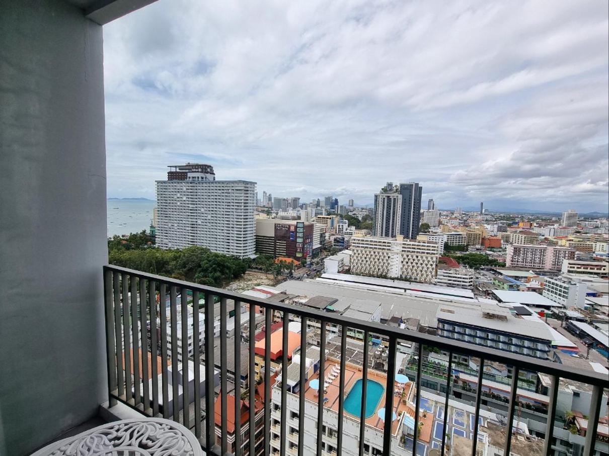 The Base Condo Center Of Pattaya Rooftop Swimming Pool Εξωτερικό φωτογραφία