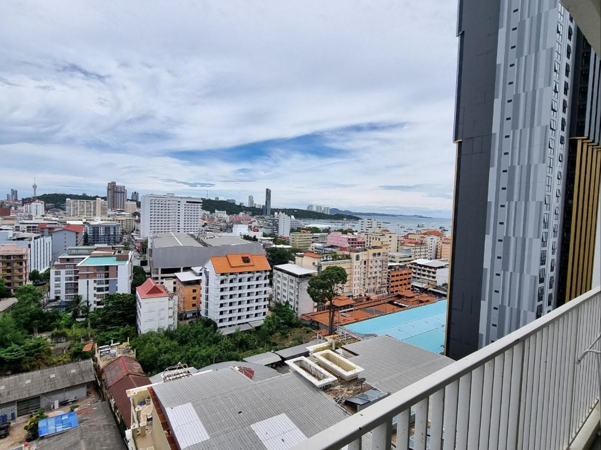 The Base Condo Center Of Pattaya Rooftop Swimming Pool Εξωτερικό φωτογραφία