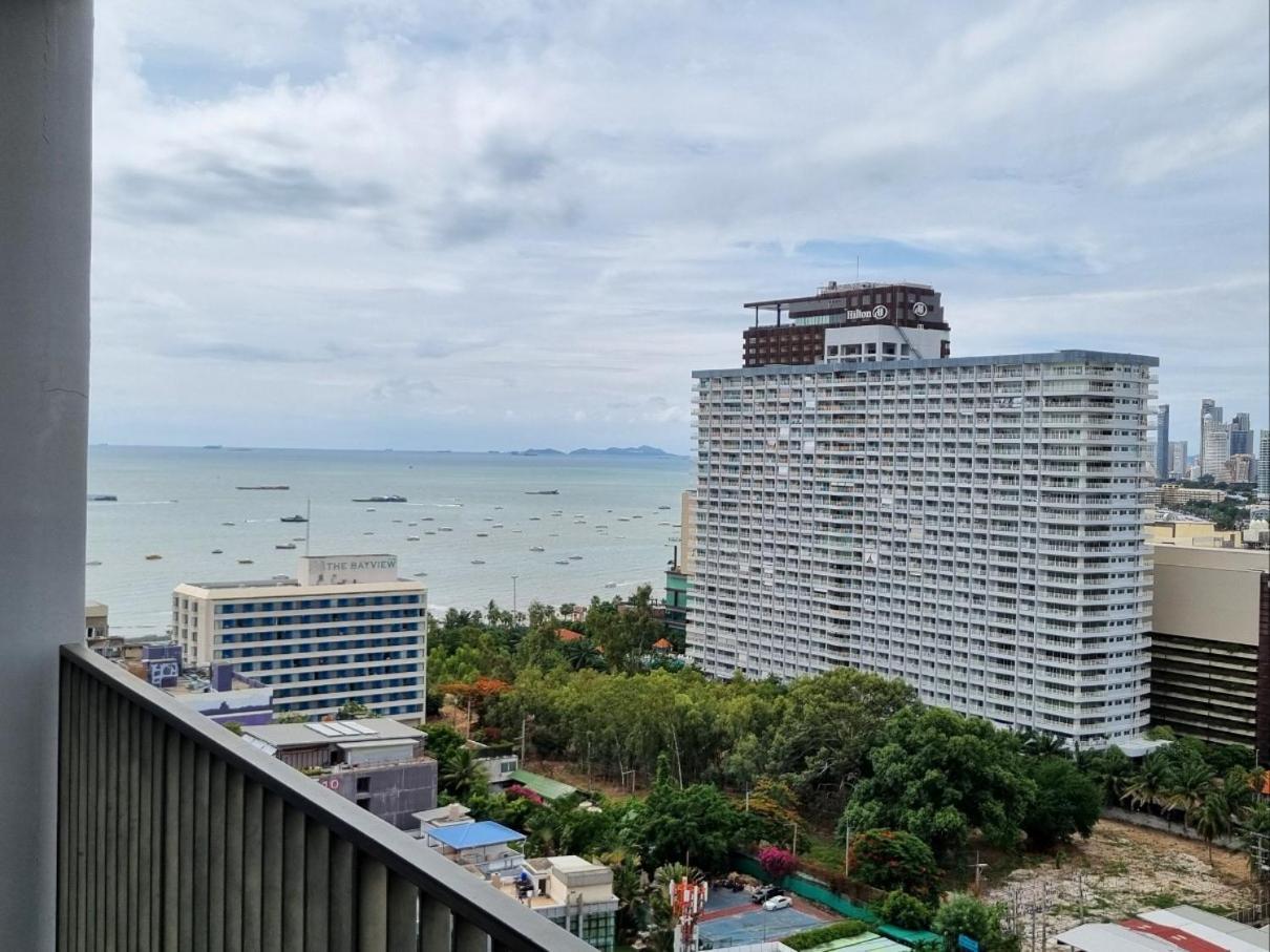 The Base Condo Center Of Pattaya Rooftop Swimming Pool Εξωτερικό φωτογραφία